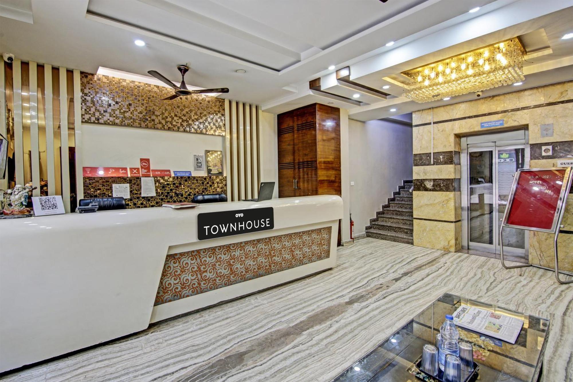 Townhouse Grand Inn Ghaziabad Exteriör bild