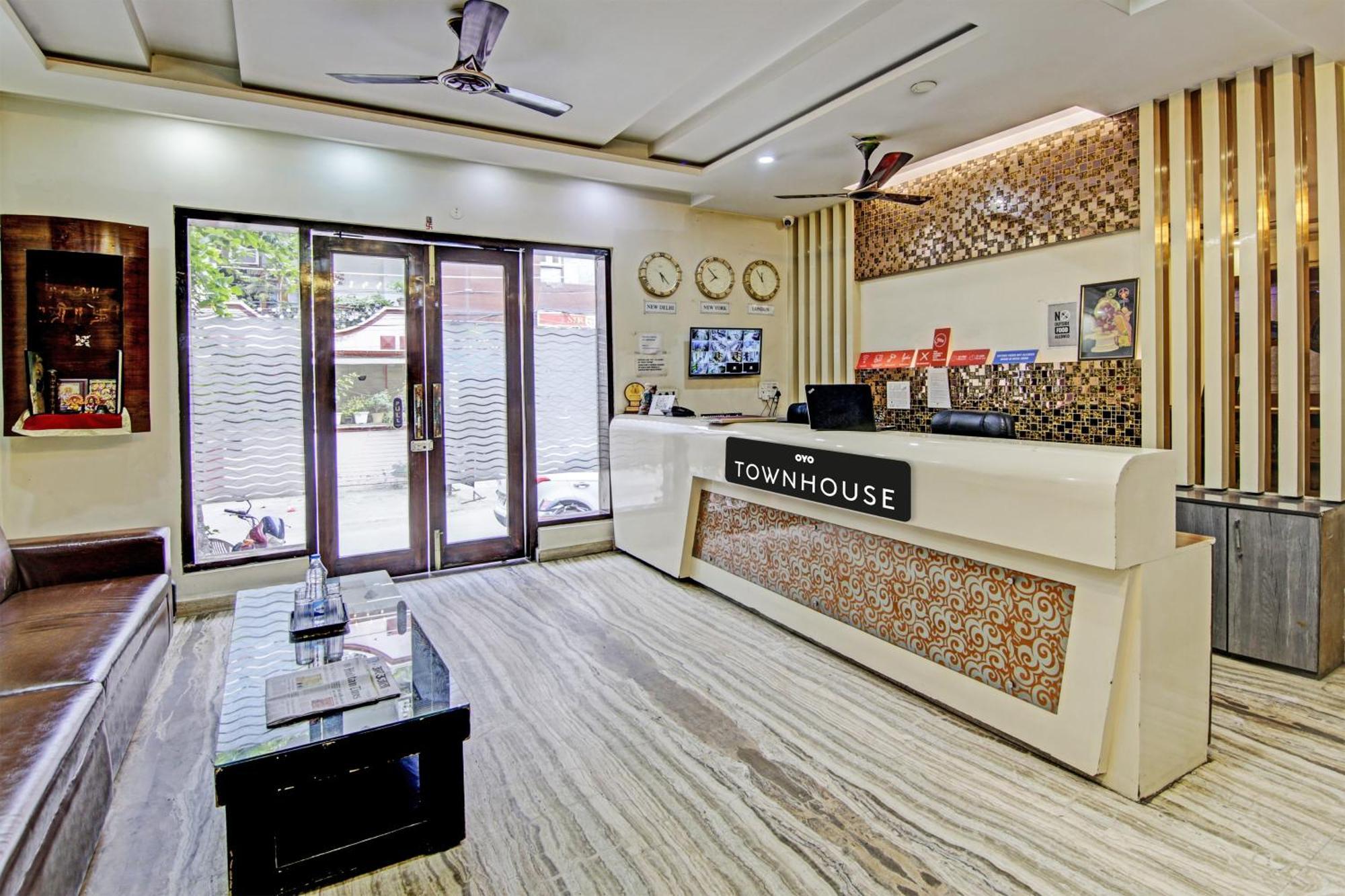 Townhouse Grand Inn Ghaziabad Exteriör bild