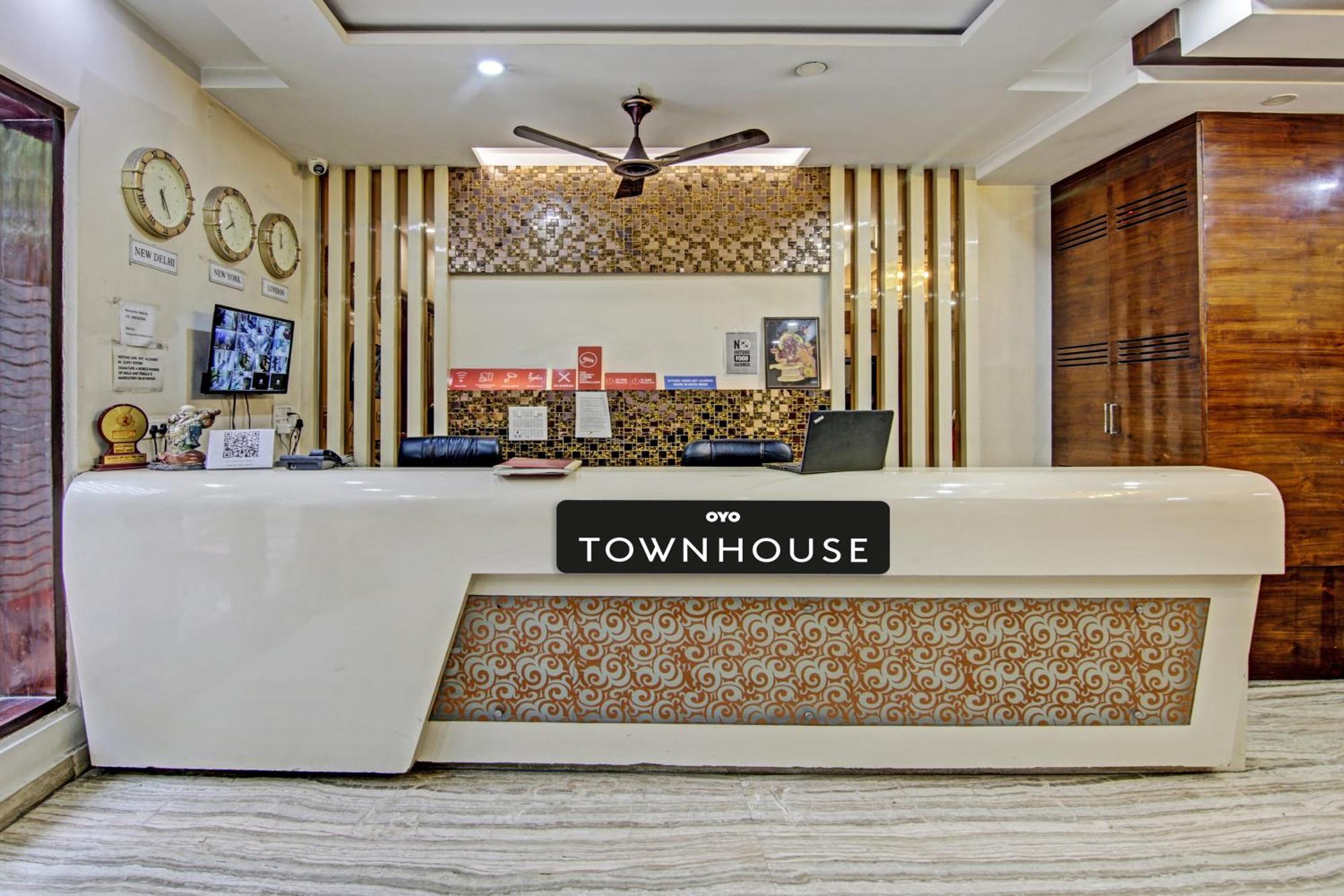 Townhouse Grand Inn Ghaziabad Exteriör bild